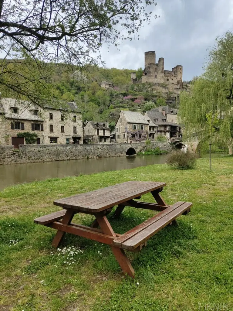 aire de pique-nique belcastel