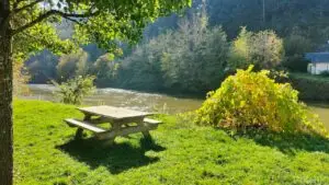Pique-niquer a Estaing
