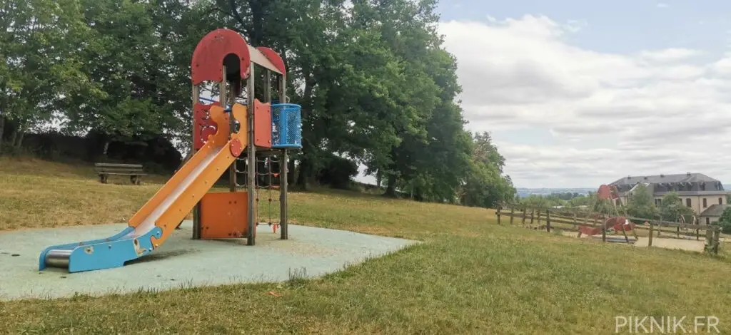 Aire de jeux domaine de Vabre